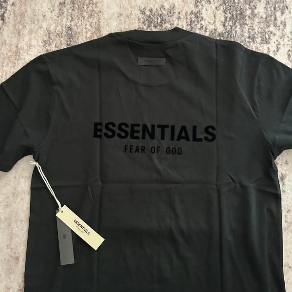 Fear of God Men's Black and Green T-shirt
