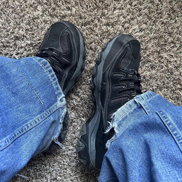New Balance Men's Black Trainers