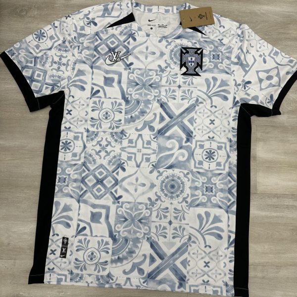 Nike Men's T-shirt