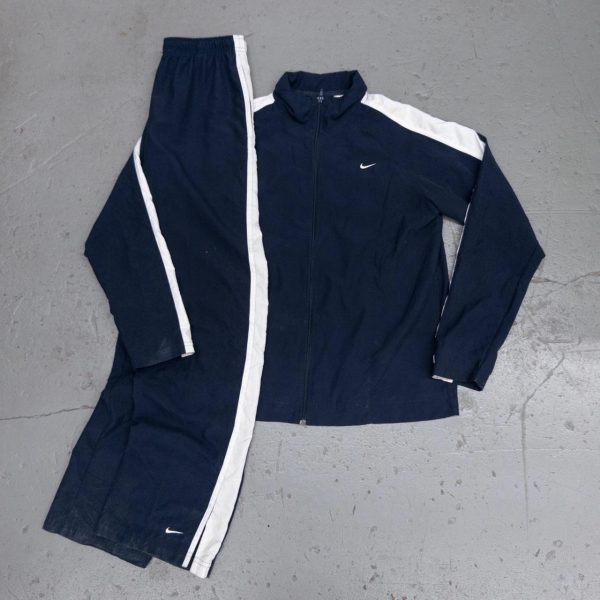 Nike Women's Navy and Blue Sweatshirt