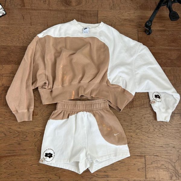 Nike Women's multi Sweatshirt