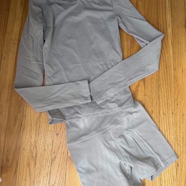 Nike Women's Grey and Blue Top