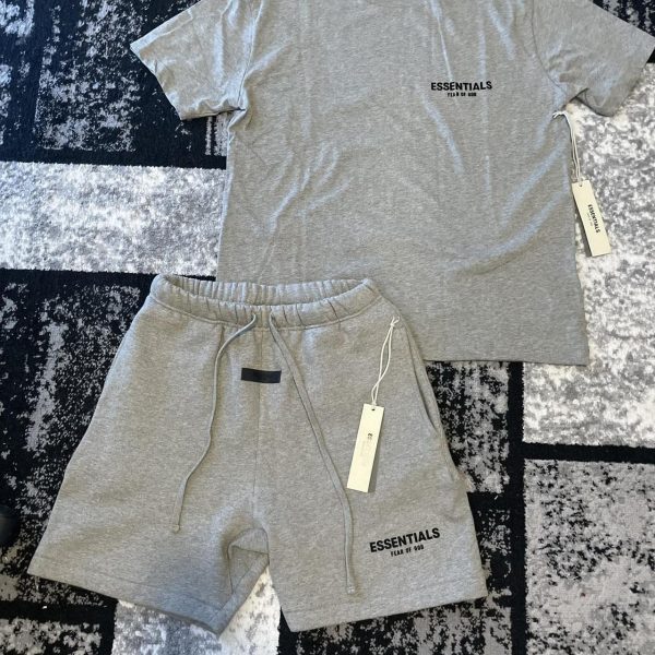 Fear of God Men's Grey T-shirt