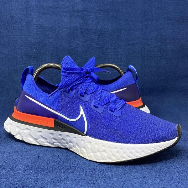 Nike Men's Blue and Purple Trainers