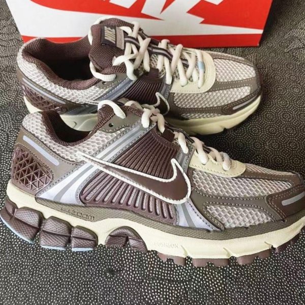 Nike Women's Brown and Grey Trainers