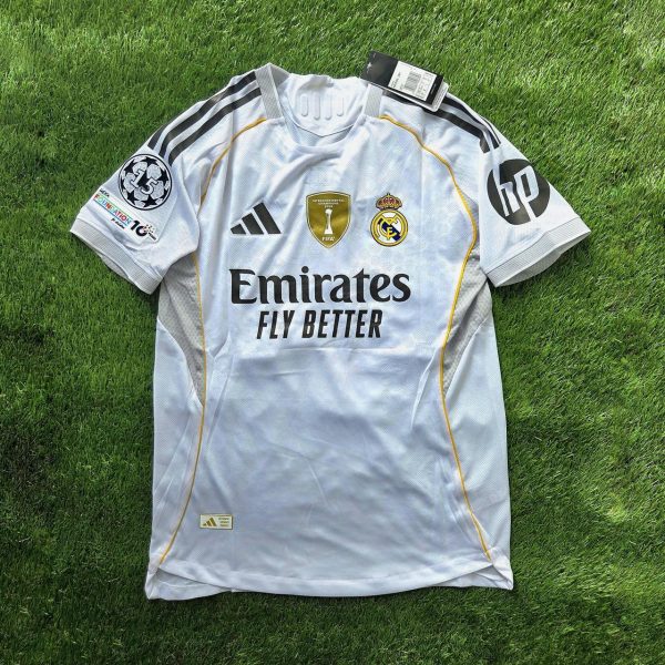 Adidas Men's White T-shirt