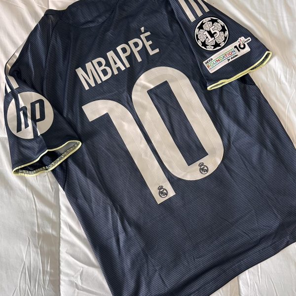 Adidas Men's Navy and Blue T-shirt