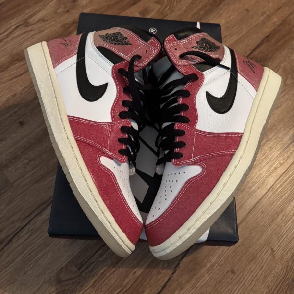 Jordan Men's Red and Burgundy Trainers