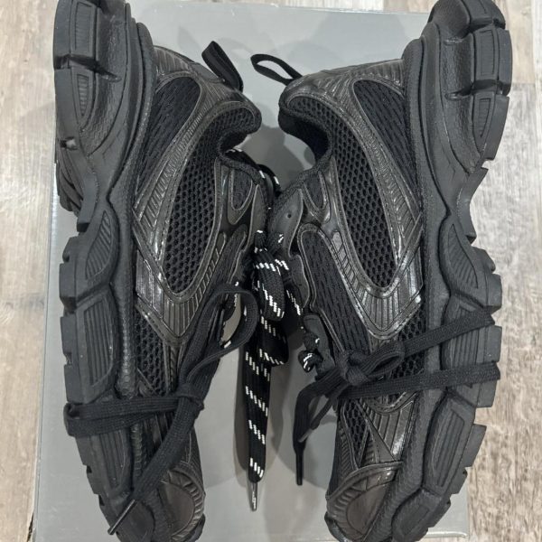 Balenciaga Men's Black Trainers