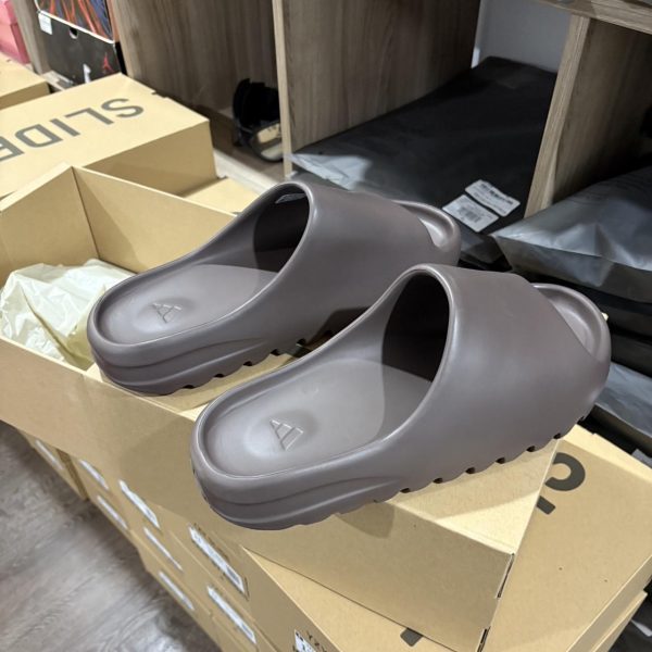 Yeezy Men's Brown Slides
